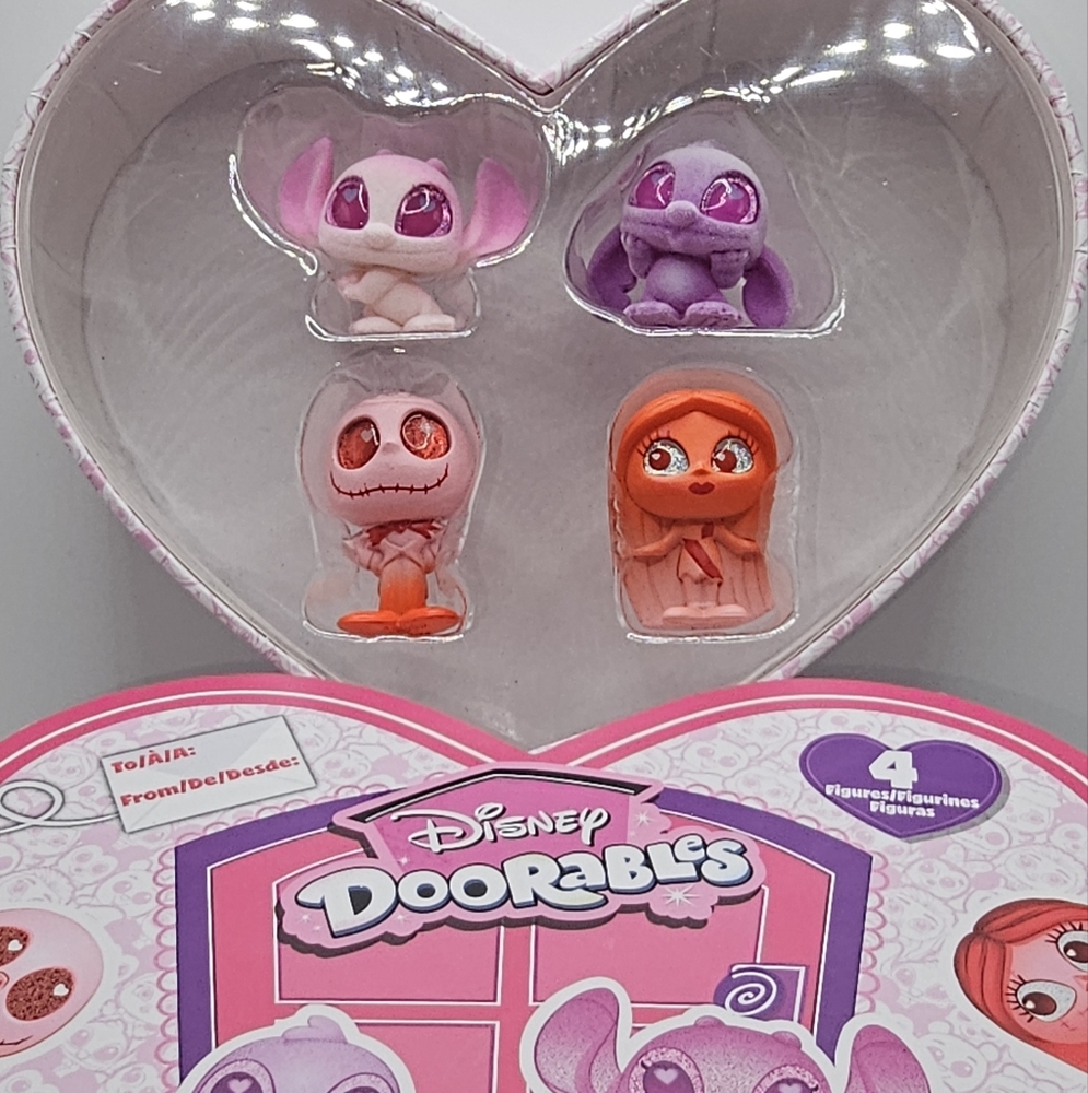 Disney doorables Valentines edition ×1